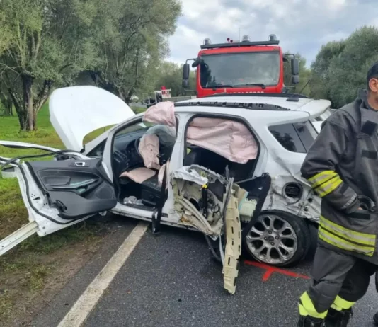Scontro tra auto e camion sulla strada Paravati–Rosarno: un ferito lieve