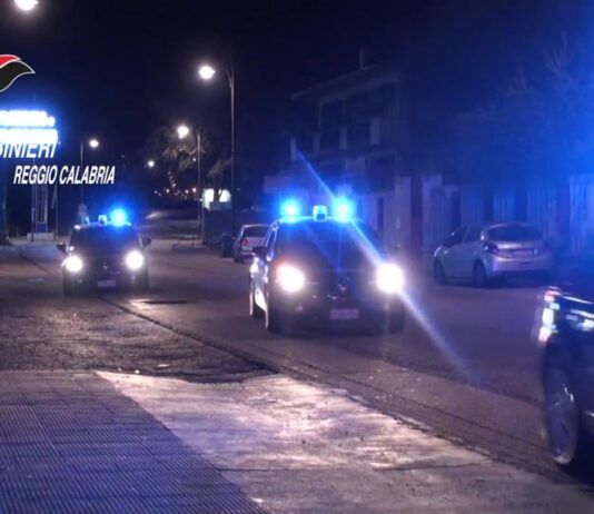 Cinquefrondi: quattro donne arrestate per furto aggravato in un negozio di articoli per la casa