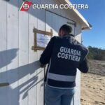 Sequestrati due chioschi e un frantoio: denunce per abusi sul demanio e violazioni ambientali