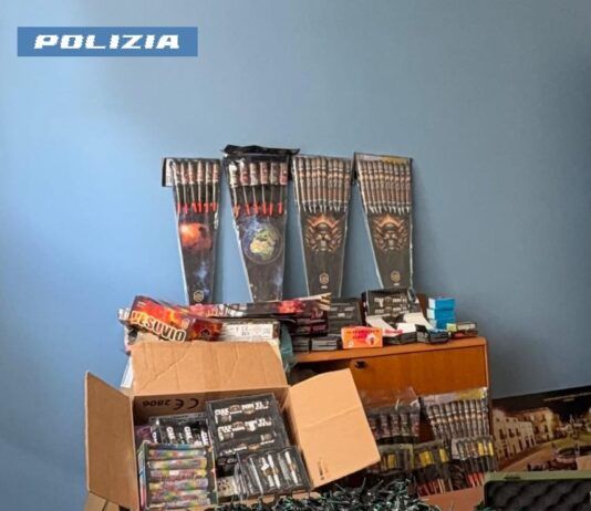 Arrestato a Siderno con oltre 11 kg di materiale pirotecnico illegale