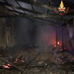 Incendio in un casolare di campagna -intervento dei Vigili del Fuoco