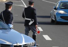 Fermato con patente falsa, scatta la denuncia e una maxi sanzione