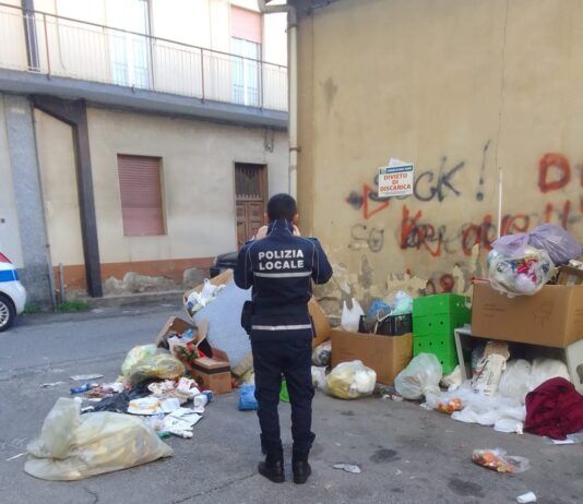 Rifiuti abbandonati in via Aspromonte: raffica di controlli e sanzioni in arrivo a Gioia Tauro