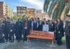 Lamezia Terme dice no alla violenza di genere: inaugurata la panchina arancione davanti alle scuole