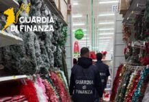 Guardia di Finanza: sequestrati oltre 16.000 articoli natalizi non sicuri