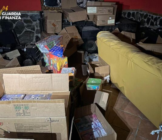 Sequestrati oltre 140 mila fuochi d’artificio detenuti illegalmente