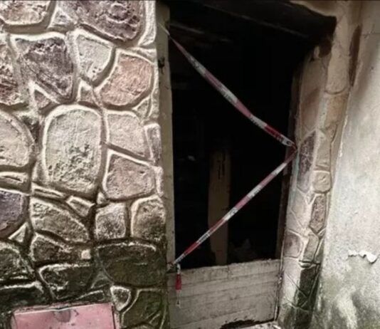 Paura nella notte in centro- 48enne incendia appartamento