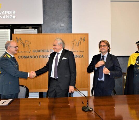Cosenza: firmato l’accordo per rafforzare il contrasto agli illeciti penal-tributari
