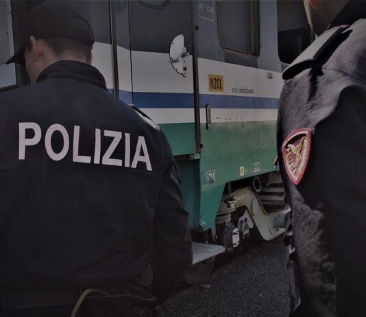 Reggio Calabria, aggressioni e danneggiamenti in stazione: rintracciato ed espulso cittadino irregolare