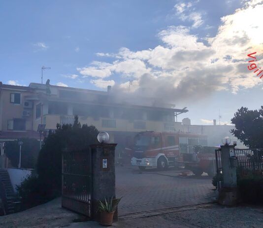 Incendio in abitazione – intervento dei Vigili del Fuoco: nessun ferito