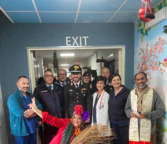 Epifania di solidarietà al reparto di Pediatria di Polistena: i Carabinieri portano sorrisi ai piccoli pazienti