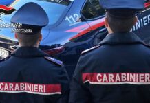 Violenta aggressione nel quartiere Marinella: uomo e donna picchiati. Arrestato un vicino di casa
