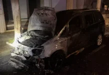 Auto distrutta da un incendio nella notte, indagini dei carabinieri