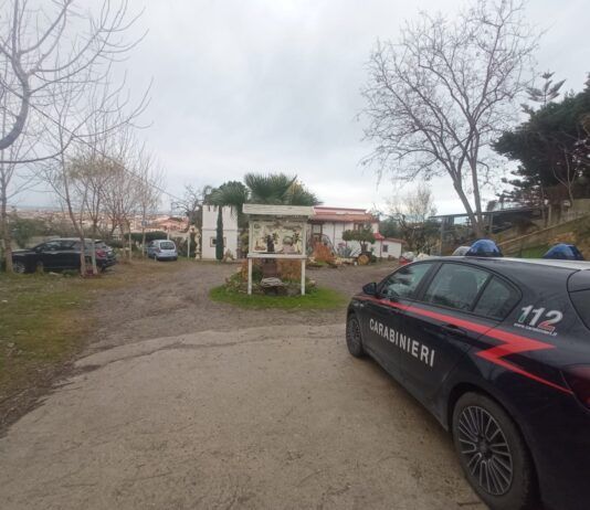 Controlli serrati dei Carabinieri: sospensioni, sequestri e sanzioni per gravi irregolarità