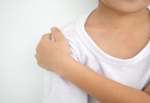 Violenza su una bambina di 10 anni rimasta incinta, condanna a 5 anni: sentenza choc fa discutere