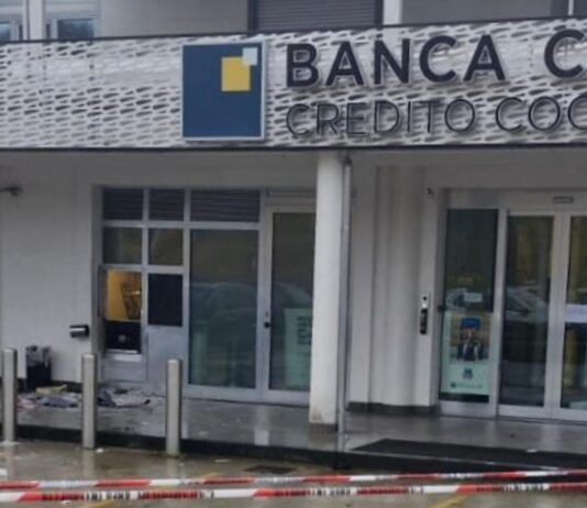 Assalto al bancomat nella notte, esplode lo sportello ATM del Credito Cooperativo