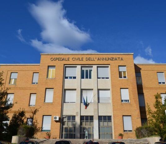 Ospedale Annunziata di Cosenza: oltre 2.000 nascite nel 2025, primo punto nascita della Calabria