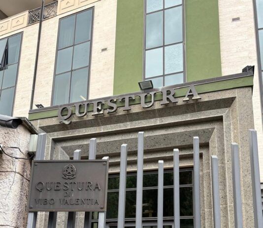 Avvisi orali per due persone responsabili dell’incendio di un’auto