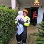 Esondazione fiume Crati – acqua invade abitazioni: famiglie evacuate