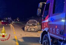 Incidente stradale sulla SS 106: tre feriti, intervento dei Vigili del Fuoco