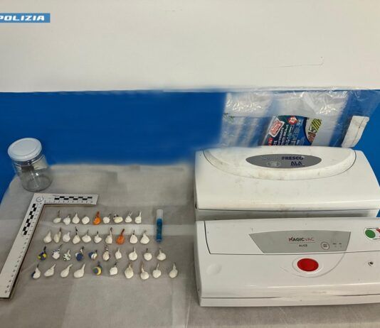 Arresto per spaccio di droga: sequestrata cocaina
