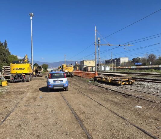 Furto di rame nel cantiere ferroviario: quattro persone denunciate