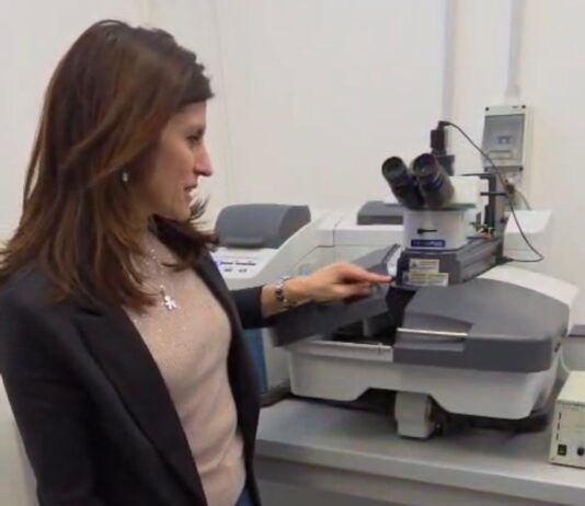 ARPACAL rafforza la tutela della salute con una nuova strumentazione per identificare le microplastiche nelle acque potabili