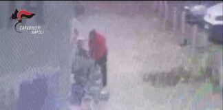 Tenta di rapire bimbo di 5 anni al supermercato: arrestato 45enne per tentato sequestro