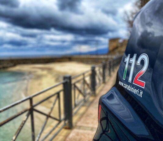 Viola il divieto di avvicinamento e minaccia l’ex moglie: arrestato dai Carabinieri