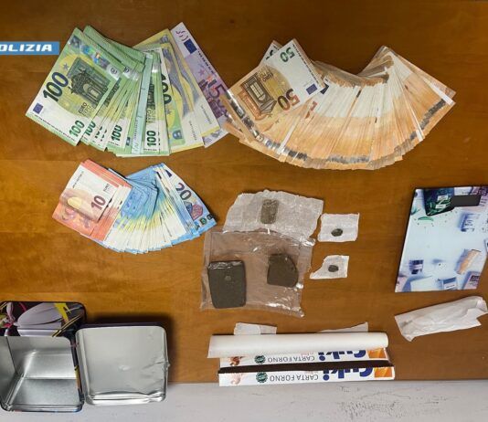 Tre arresti, quattro misure cautelari e 19 denunce: maxi operazione della Polizia di Stato