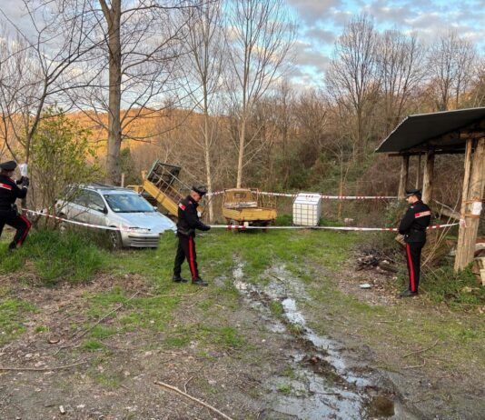 Discarica abusiva sequestrata dai Carabinieri, denunciati padre e figlio