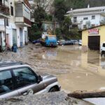 Maltempo in Calabria: esondano fiumi, famiglie isolate e strade chiuse