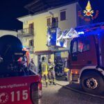 Incendio in appartamento: evacuate due famiglie salvate dai Vigili del Fuoco