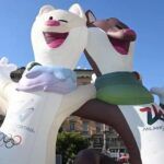 Milano-Cortina 2026, i giovani creatori delle mascotte Tina e Milo alla cerimonia di chiusura: “Un sogno diventato realtà”