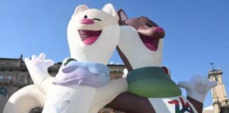 Milano-Cortina 2026, i giovani creatori delle mascotte Tina e Milo alla cerimonia di chiusura: “Un sogno diventato realtà”