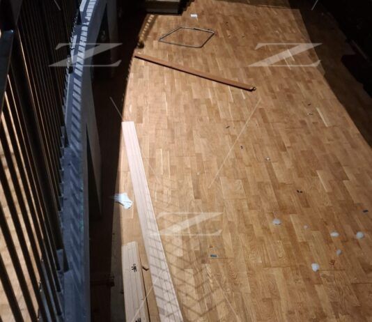 Crollo al Teatro Comunale “Manfroce” di Palmi durante uno spettacolo per famiglie: feriti mamma e figlio