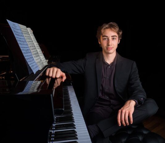 Il pianista Josef Edoardo Mossali in concerto a Gioia Tauro