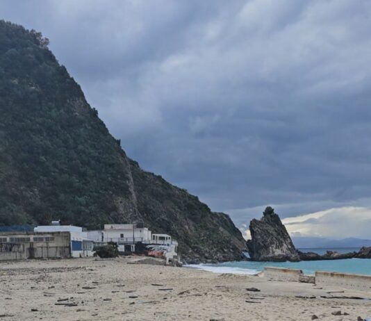 Maltempo in Calabria: chiusura del litorale Ulivarella per rischio crolli