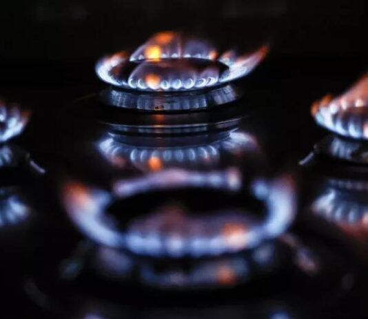 Calabria – Bollette energetiche ancora alte: quanto spendono le famiglie tra luce e gas
