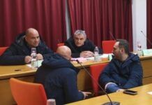 Gioia Tauro, scontro politico sul bilancio: ricorso al TAR e dura replica dell’amministrazione