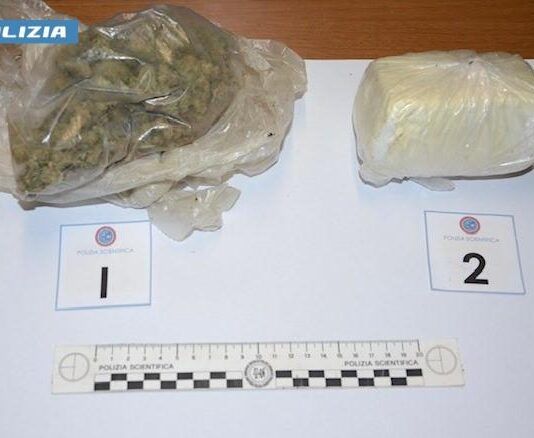 Taurianova – Droga pronta per lo spaccio nascosta tra le sterpaglie: arrestato 30enne