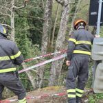 Calabria – Padre e figlio cadono con il monopattino in una scarpata: soccorsi dai Vigili del Fuoco