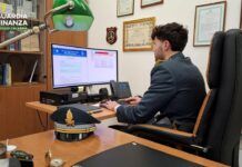 Raggira una persona fragile dopo lutto portandole via oltre 80mila euro: arrestato