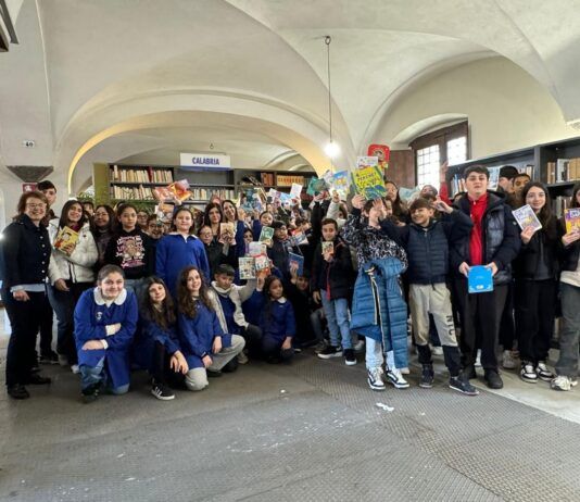 Gioia Tauro centro propulsore di cultura: oltre 1.000 libri donati a sette istituti scolastici