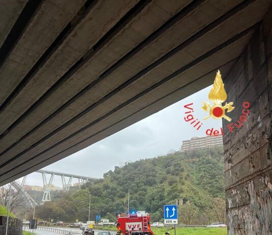 Calabria – Maltempo nella notte: numerosi interventi dei Vigili del Fuoco tra allagamenti, incendi e disagi alla viabilità