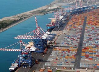 Gioia Tauro, assolto lavoratore portuale dopo anni di processi: “Il fatto non sussiste”