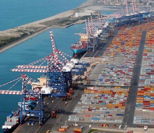 Porto Gioia Tauro, droni per la Guardia di Finanza: rafforzata la sicurezza dell’area