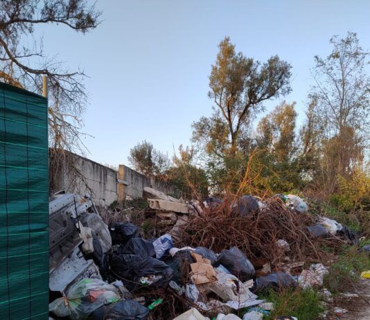 Rosarno nel degrado rifiuti: l’opposizione attacca l’amministrazione