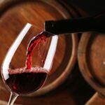 Vino falso DOP e IGP, operazione “Vinum Mentitum”: sequestrati 2,5 milioni di litri di vino