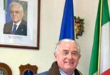 Furti alla scuola e alla chiesa del Bosco di Rosarno, il sindaco Pasquale Cutrì: “Rubare ai bambini è un atto vile e inaccettabile”